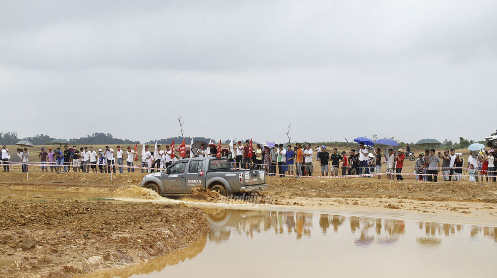 Ngày 2 VOC 2014: Cuộc đua của những chiếc xe bán tải vietnam-offroad-cup-2014-day-2 (22).jpg