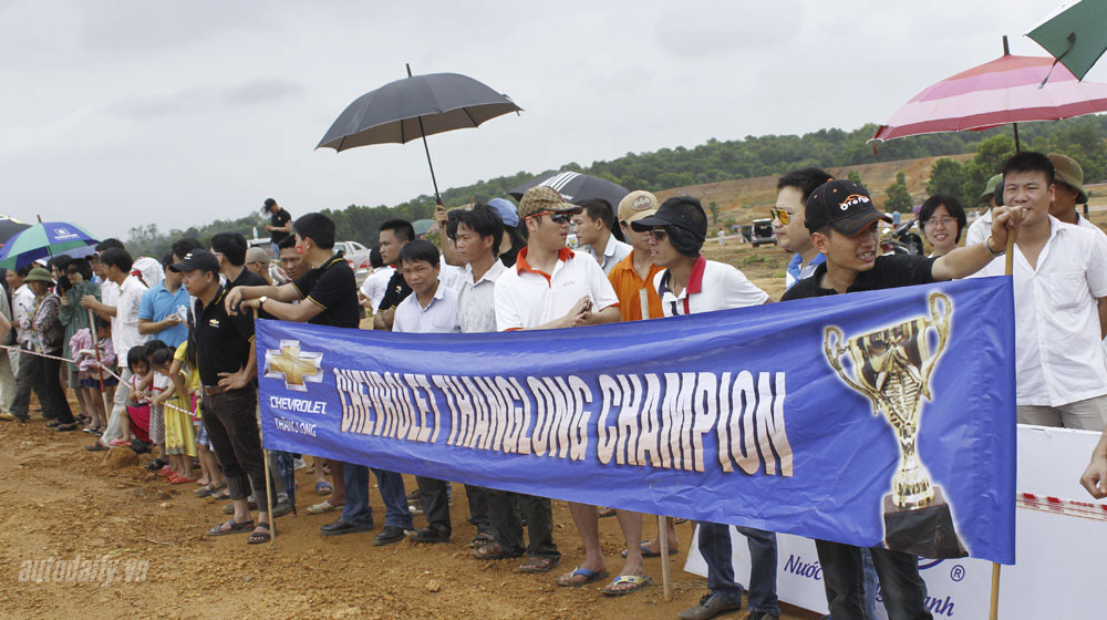 Ngày 2 VOC 2014: Cuộc đua của những chiếc xe bán tải vietnam-offroad-cup-2014-day-2 (26).jpg