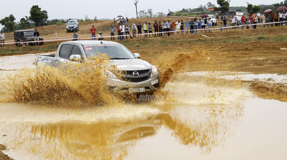 Ngày 2 VOC 2014: Cuộc đua của những chiếc xe bán tải vietnam-offroad-cup-2014-day-2 (33).jpg