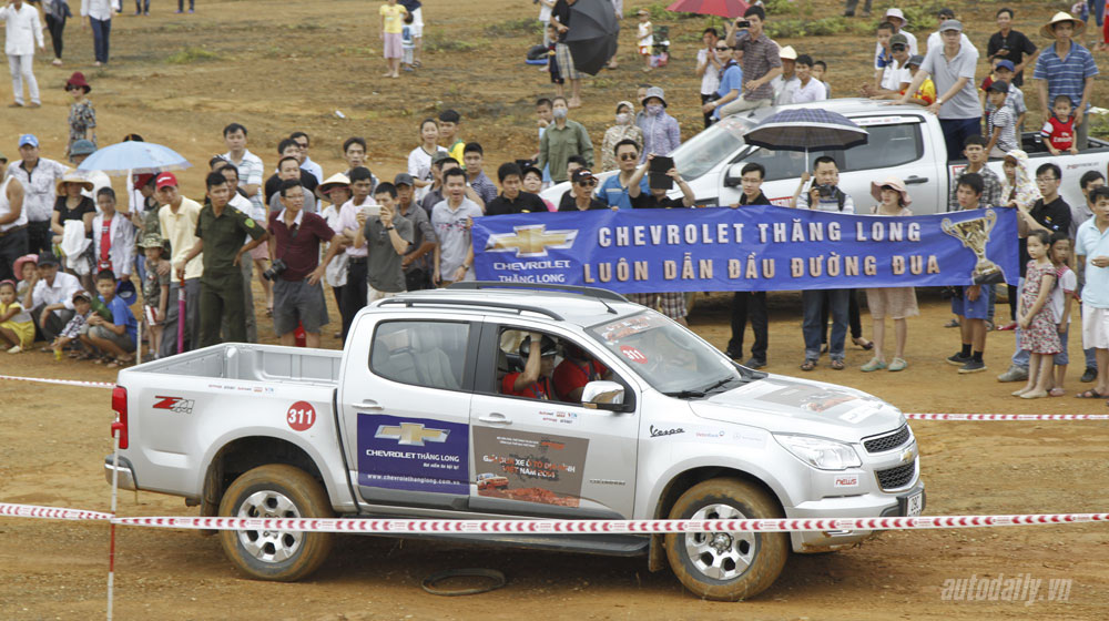 Ngày 2 VOC 2014: Cuộc đua của những chiếc xe bán tải vietnam-offroad-cup-2014-day-2 (4).jpg