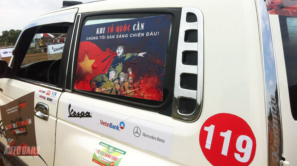 Các tay đua VOC 2014 hướng về biển Đông voc-2014-huong-ve-bien-dong (5).jpg