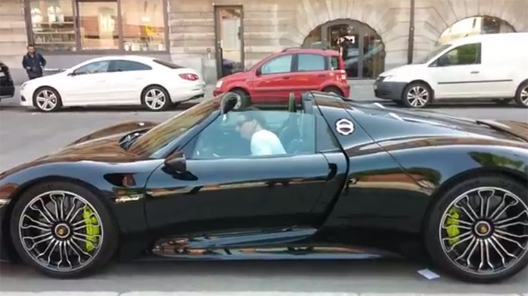 Zlatan Ibravimovic lái siêu xe Porsche 918 Spyder mới coóng zlatan.jpg