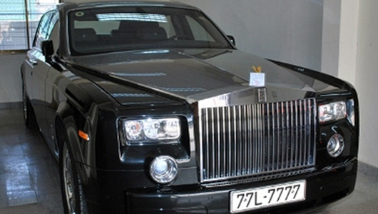 Ai tặng Rolls-Royce biển tứ quý 7 cho bà Bạch Diệp? 5_rolls-royce-phantom_77L77-1.jpg