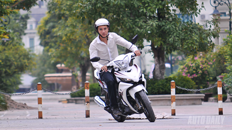 Yamaha Exciter côn tay – Hết thời độc tôn A0D_01421.jpg