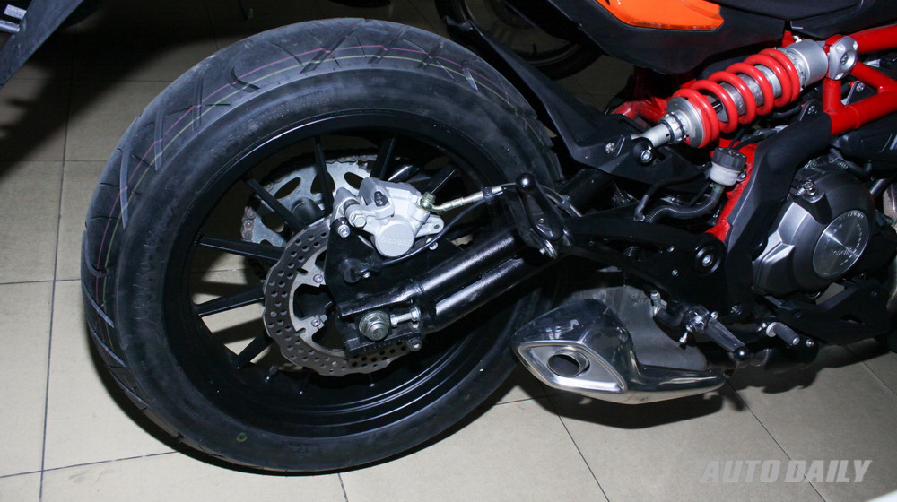 Sờ tận tay Benelli BN302 tại Sài Gòn Benelli BN302 (21).jpg