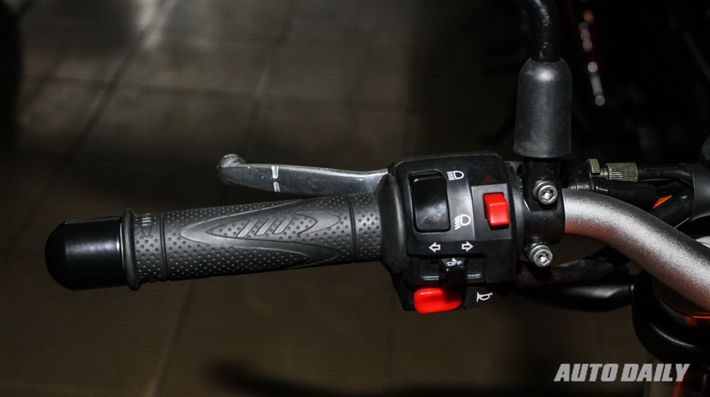 Sờ tận tay Benelli BN302 tại Sài Gòn Benelli BN302 (4).jpg