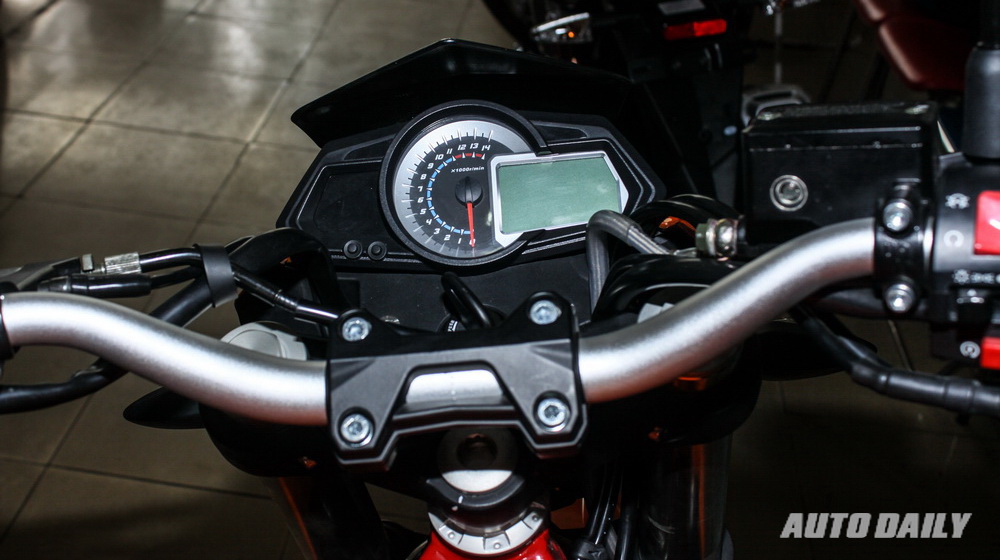 Sờ tận tay Benelli BN302 tại Sài Gòn Benelli BN302 (9).jpg