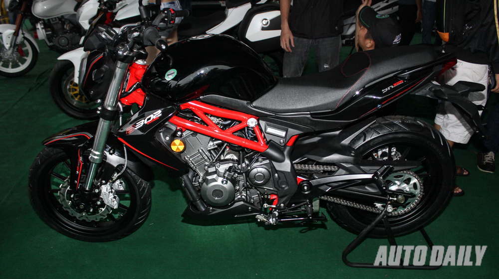 Autodaily nóng trong tuần (28/07 – 02/08) Benelli-BN302 (1)-1.jpg