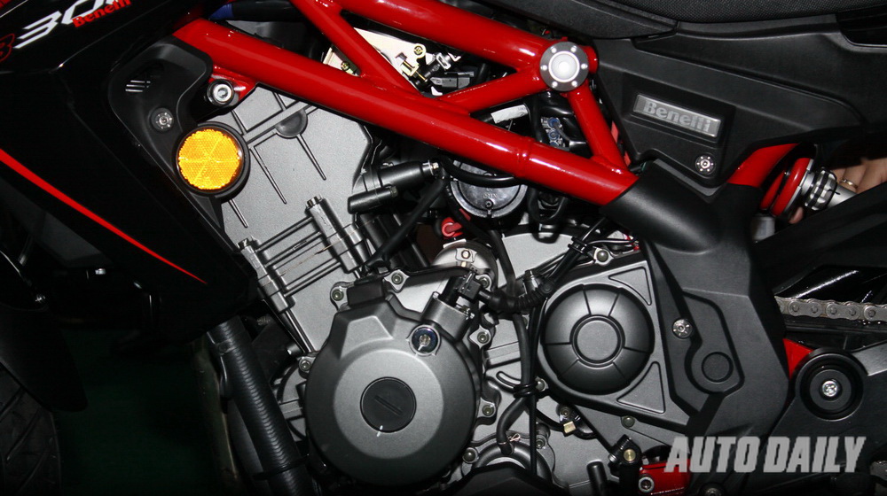 Benelli BN 302 giá 108 triệu đồng ra mắt thị trường Việt Benelli-BN302 (4).jpg