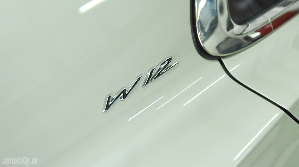 Xem kỹ Bentley Flying Spur 2014 chính hãng đầu tiên tại Việt Nam Bentley-Flying-Spur-2014 (16).jpg