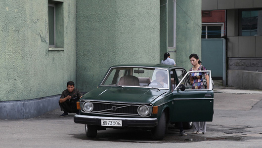 Lái xe – Nghề “hot” ở Triều Tiên Car-DPRK-12.jpg