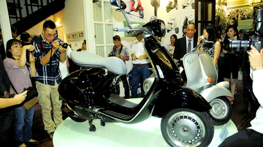Vespa 946 - Xe ga “siêu đắt” ở Việt Nam “dính án” triệu hồi DSC4606.jpg