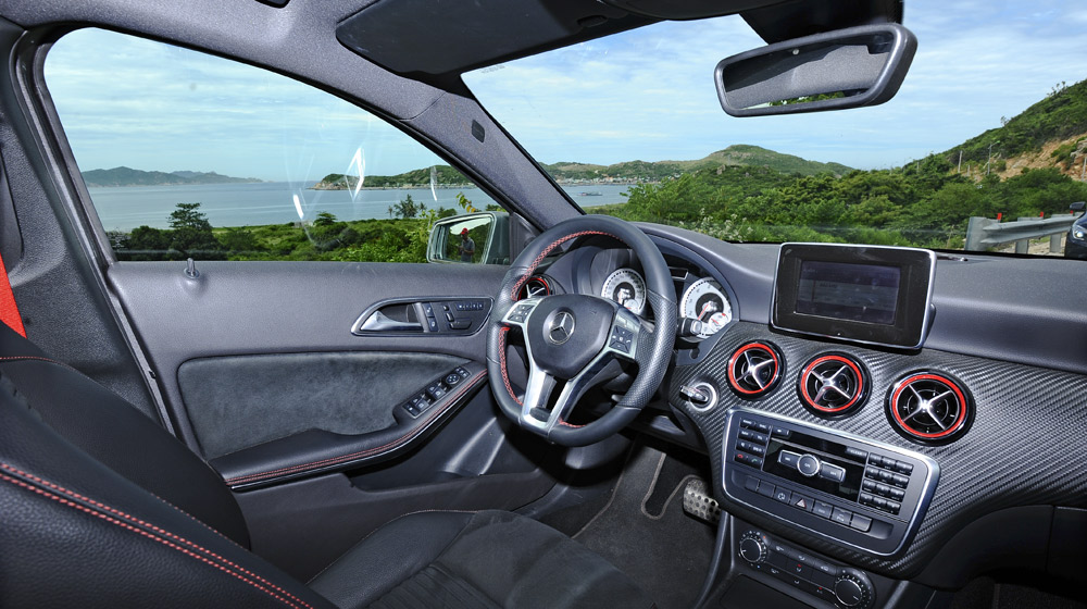 Mercedes-Benz A250 AMG: Xe hatchback “siêu tốc” DSC_5266-1.jpg