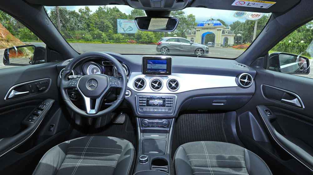 Mercedes-Benz CLA200: Xe coupe 4 cửa hoàn hảo cho giới trẻ DSC_6059-1.jpg