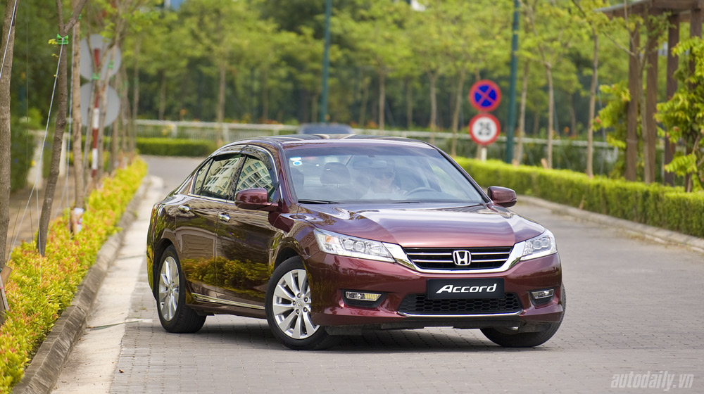 Sức hấp dẫn từ Honda Accord 2014, giá 1,47 tỷ đồng HodaAccord (11).jpg
