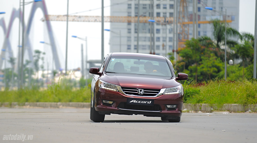 Sức hấp dẫn từ Honda Accord 2014, giá 1,47 tỷ đồng HodaAccord (23).jpg