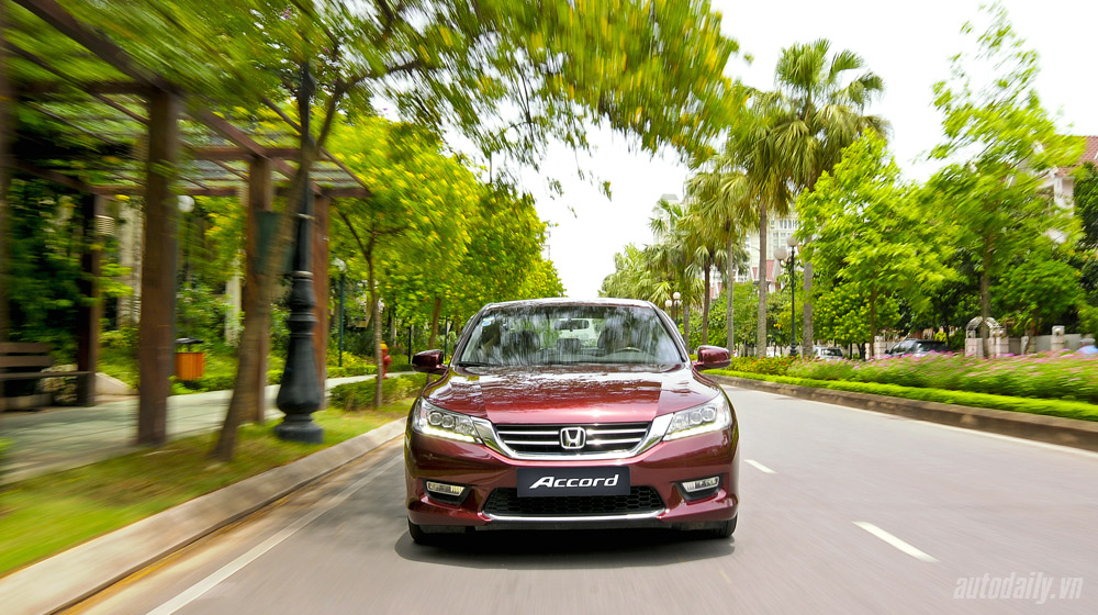 Sức hấp dẫn từ Honda Accord 2014, giá 1,47 tỷ đồng HodaAccord (27).jpg