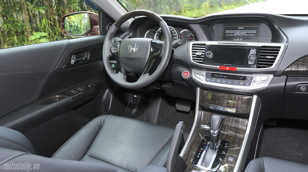 Sức hấp dẫn từ Honda Accord 2014, giá 1,47 tỷ đồng HodaAccord (47).jpg