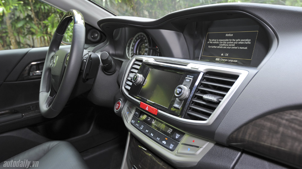 Sức hấp dẫn từ Honda Accord 2014, giá 1,47 tỷ đồng HodaAccord (49).jpg