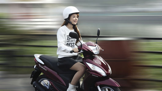 5 xe tay ga “siêu” tiết kiệm xăng: Dưới 2L/100km Honda-Vision-chipu-9.jpg