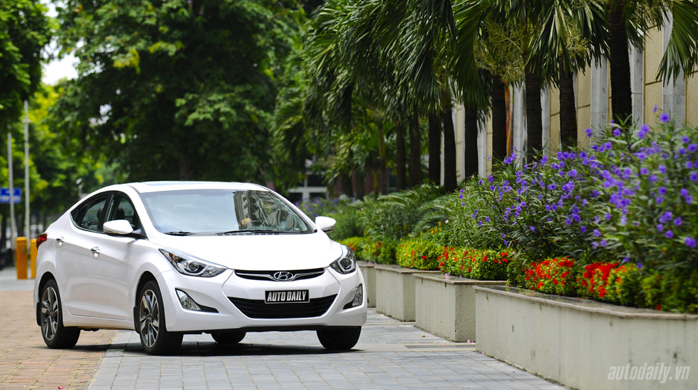 Cảm nhận Hyundai Elantra 2014 Hyundai-Elantra (2).jpg