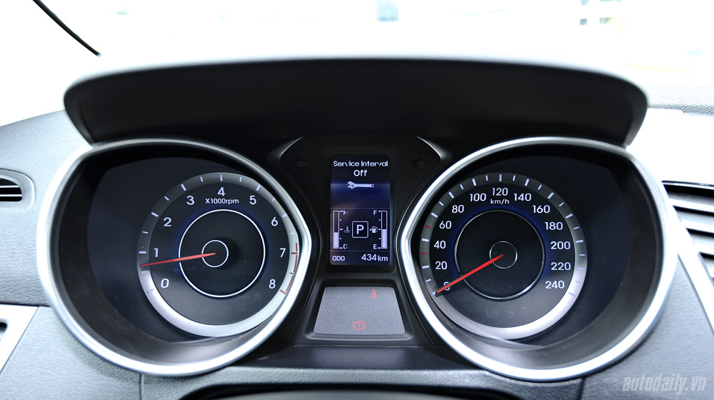 Cảm nhận Hyundai Elantra 2014 Hyundai-Elantra (42).jpg