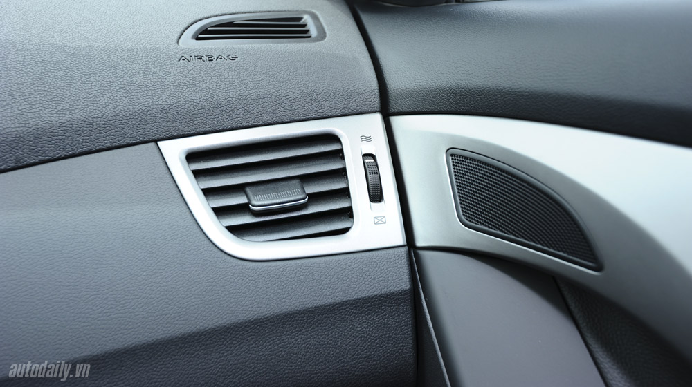 Cảm nhận Hyundai Elantra 2014 Hyundai-Elantra (46).jpg