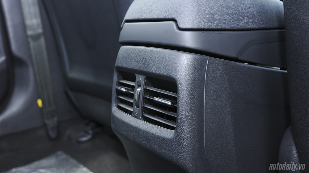 Cảm nhận Hyundai Elantra 2014 Hyundai-Elantra (52).jpg