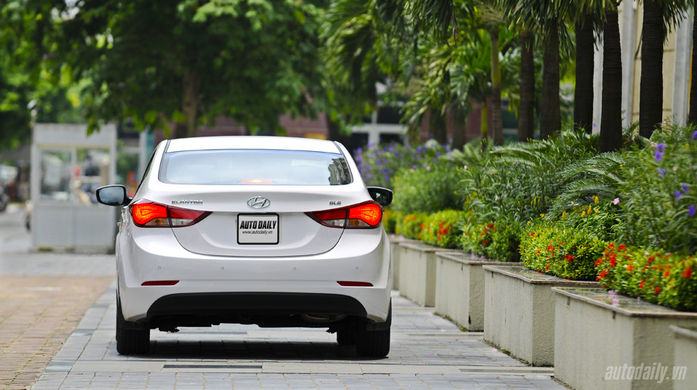 Cảm nhận Hyundai Elantra 2014 Hyundai-Elantra (7).jpg