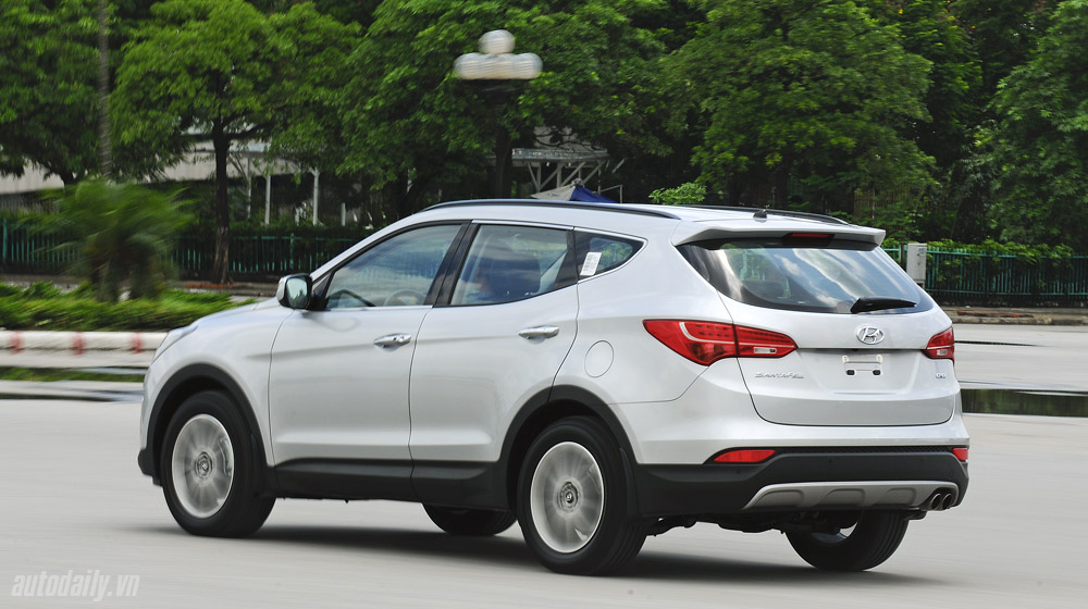 Những tiện nghi trên Hyundai Santa Fe 2014, giá bán 1,431 tỷ đồng Hyundai-Santafe-2014 (11).jpg
