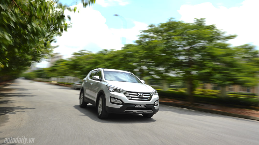 Những tiện nghi trên Hyundai Santa Fe 2014, giá bán 1,431 tỷ đồng Hyundai-Santafe-2014 (19).jpg