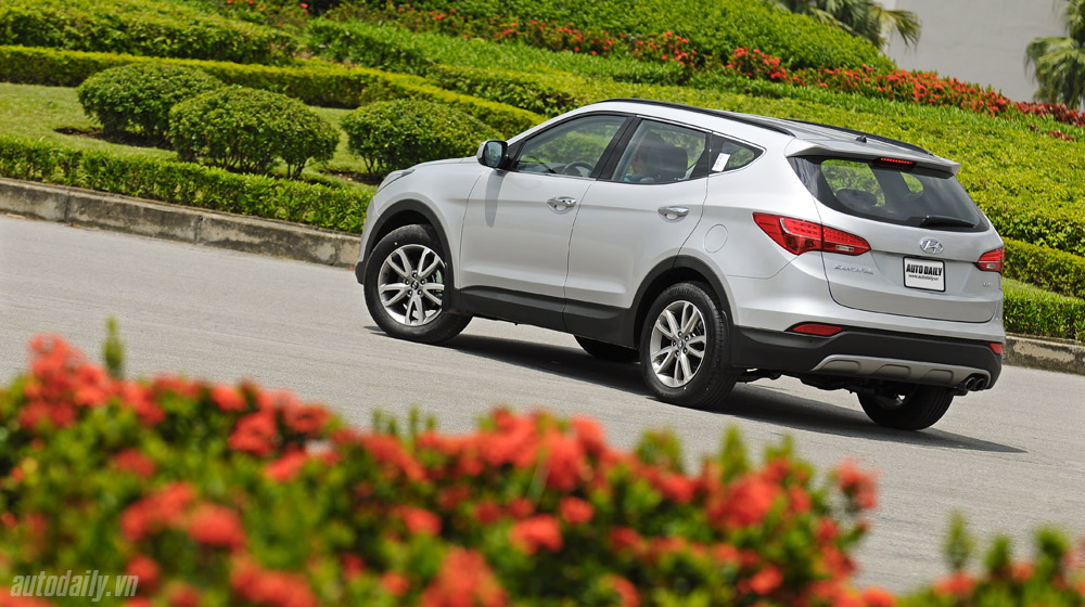 Những tiện nghi trên Hyundai Santa Fe 2014, giá bán 1,431 tỷ đồng Hyundai-Santafe-2014 (2).jpg