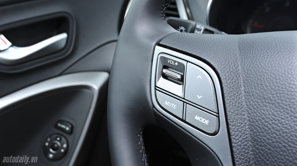 Những tiện nghi trên Hyundai Santa Fe 2014, giá bán 1,431 tỷ đồng Hyundai-Santafe-2014 (42).jpg