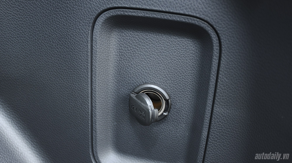 Những tiện nghi trên Hyundai Santa Fe 2014, giá bán 1,431 tỷ đồng Hyundai-Santafe-2014 (52).jpg