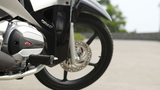 5 xe tay ga “siêu” tiết kiệm xăng: Dưới 2L/100km IMG4023.jpg