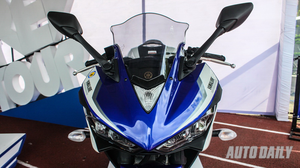 Cận cảnh Yamaha R25 vừa có mặt tại Việt Nam IMG_6906_resize.jpg