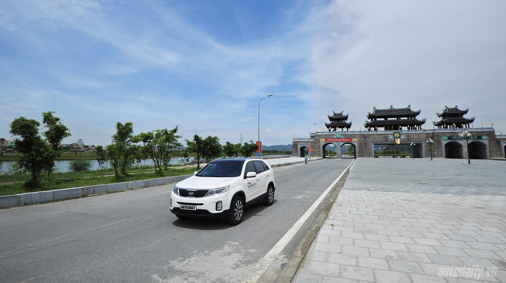 KIA New Sorento – “Yêu” từ lần đầu gặp gỡ Kia-Sorento-2014 (16).jpg