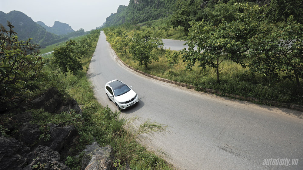 KIA New Sorento – “Yêu” từ lần đầu gặp gỡ Kia-Sorento-2014 (25).jpg