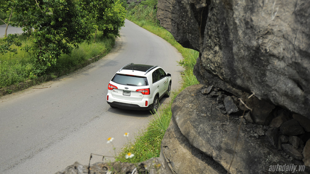 KIA New Sorento – “Yêu” từ lần đầu gặp gỡ Kia-Sorento-2014 (27).jpg