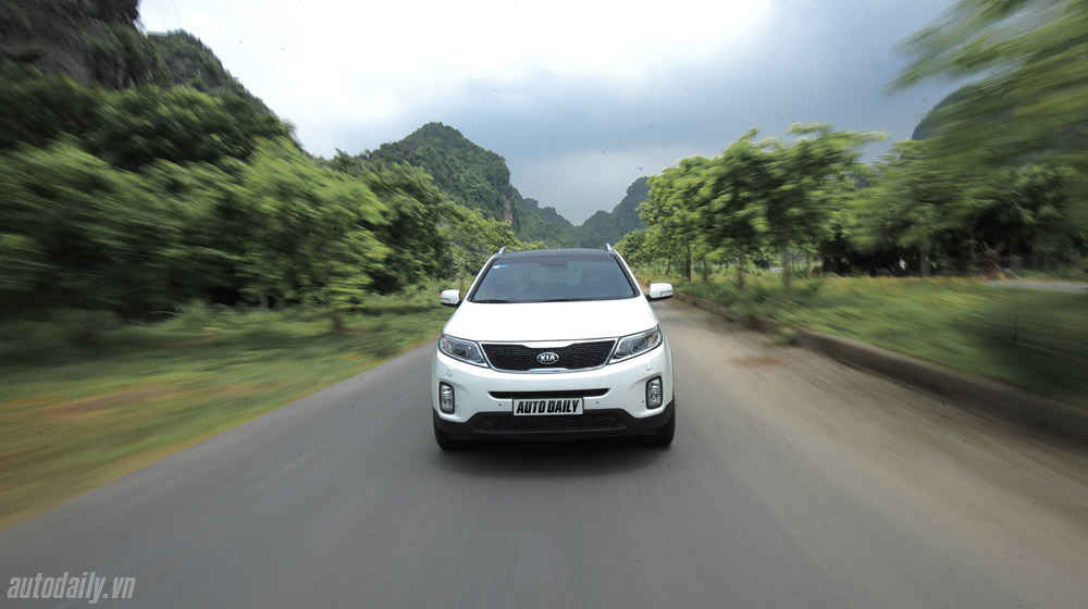 KIA New Sorento – “Yêu” từ lần đầu gặp gỡ Kia-Sorento-2014 (30).jpg