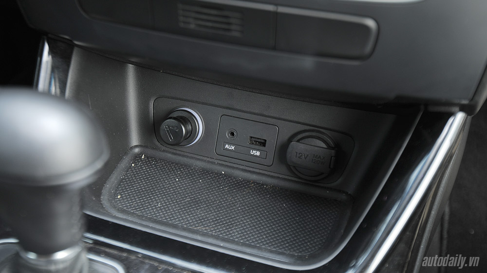 KIA New Sorento – “Yêu” từ lần đầu gặp gỡ Kia-Sorento-2014 (65).jpg