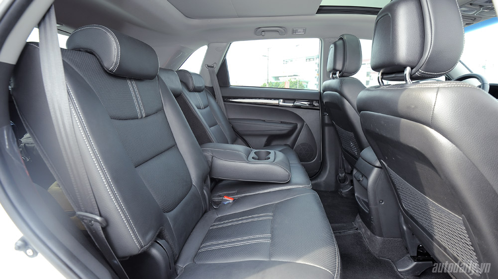 KIA New Sorento – “Yêu” từ lần đầu gặp gỡ Kia-Sorento-2014 (79).jpg