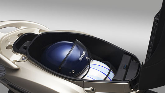 5 xe tay ga “siêu” tiết kiệm xăng: Dưới 2L/100km Nozza-luggage-box1.jpg