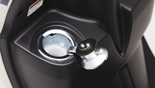 5 xe tay ga “siêu” tiết kiệm xăng: Dưới 2L/100km Nozza-tank-cap2.jpg