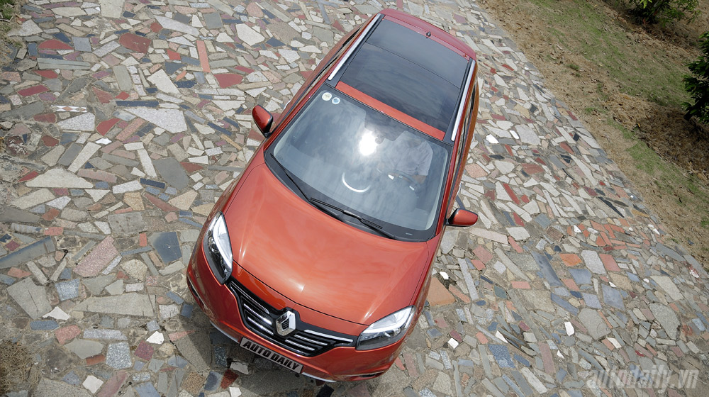 Thưởng thức tiện nghi trên Renault Koleos 2014 Renaut-Koleos-2014 (15).jpg