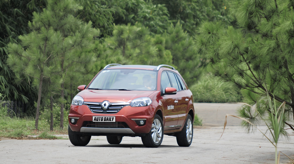 Thưởng thức tiện nghi trên Renault Koleos 2014 Renaut-Koleos-2014 (20).jpg