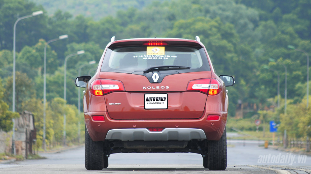 Thưởng thức tiện nghi trên Renault Koleos 2014 Renaut-Koleos-2014 (23)-1.jpg