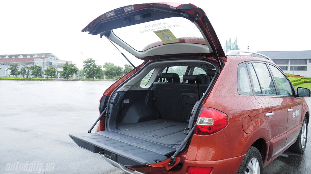 Thưởng thức tiện nghi trên Renault Koleos 2014 Renaut-Koleos-2014 (65)-1.jpg