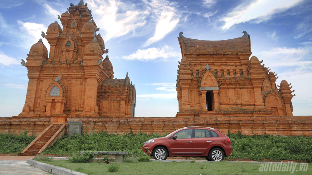 Thưởng thức tiện nghi trên Renault Koleos 2014 Renaut-Koleos-2014 (7).jpg