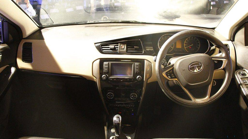 Xuất hiện ôtô mới giá siêu rẻ đáng mơ ước Tata-Zest-Interior-View.jpg